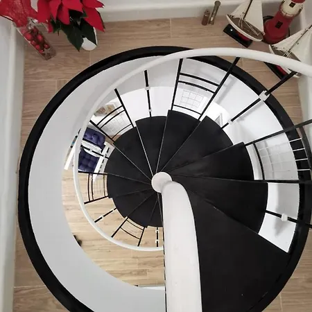 Megila Caleta De Fuste