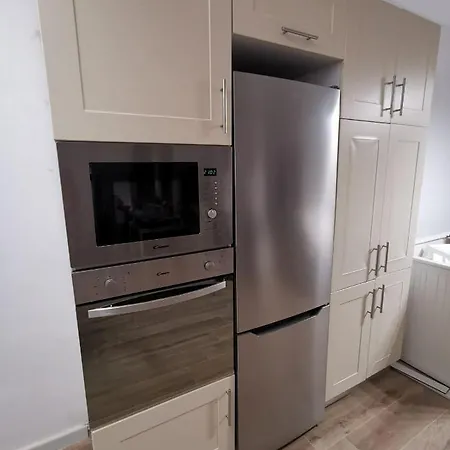 Megila * 科斯塔卡莱塔